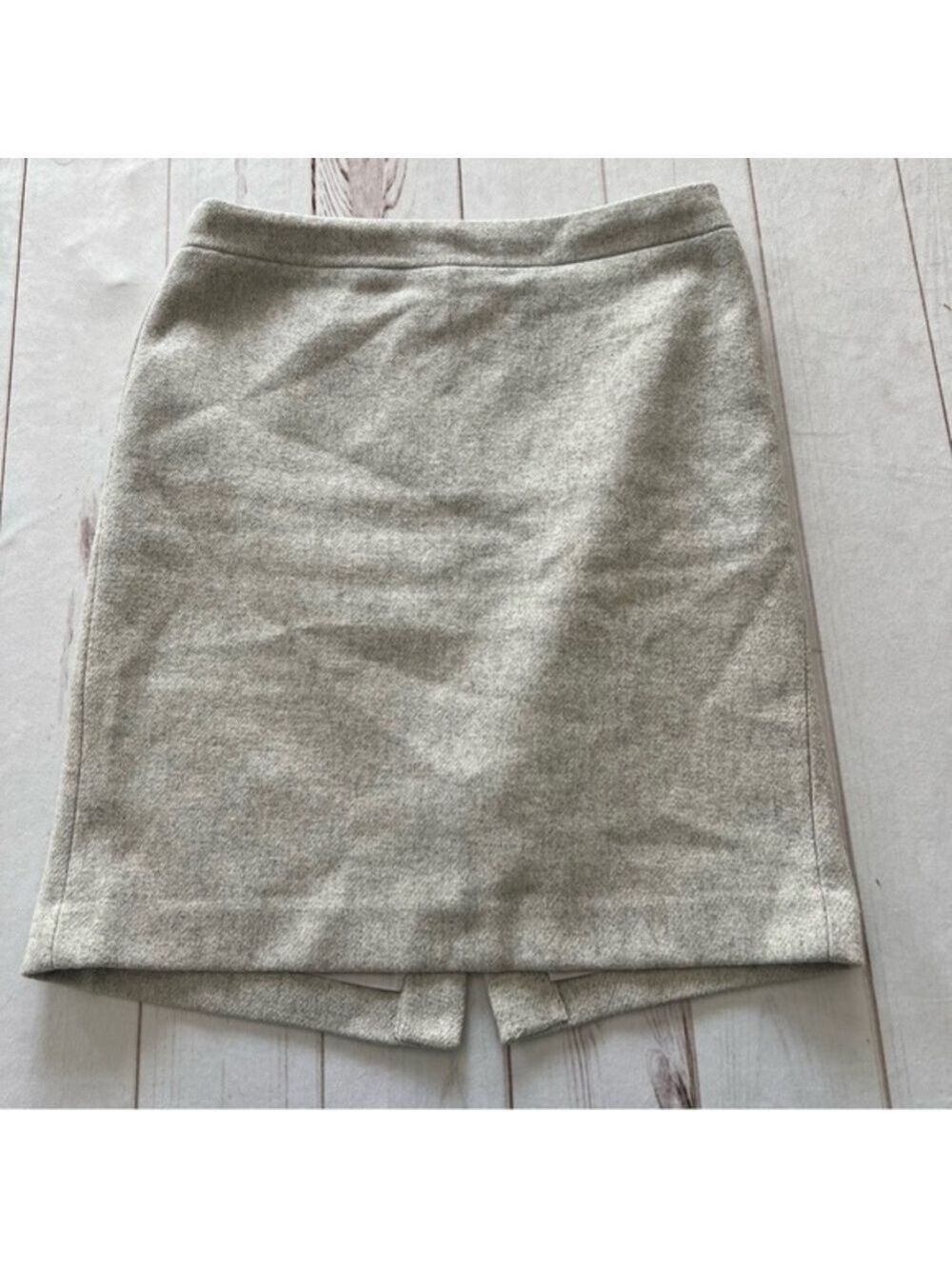 J. Crew MERCANTILE Gray Pencil Skirt Career Office Wear versatile Women’s size 8
